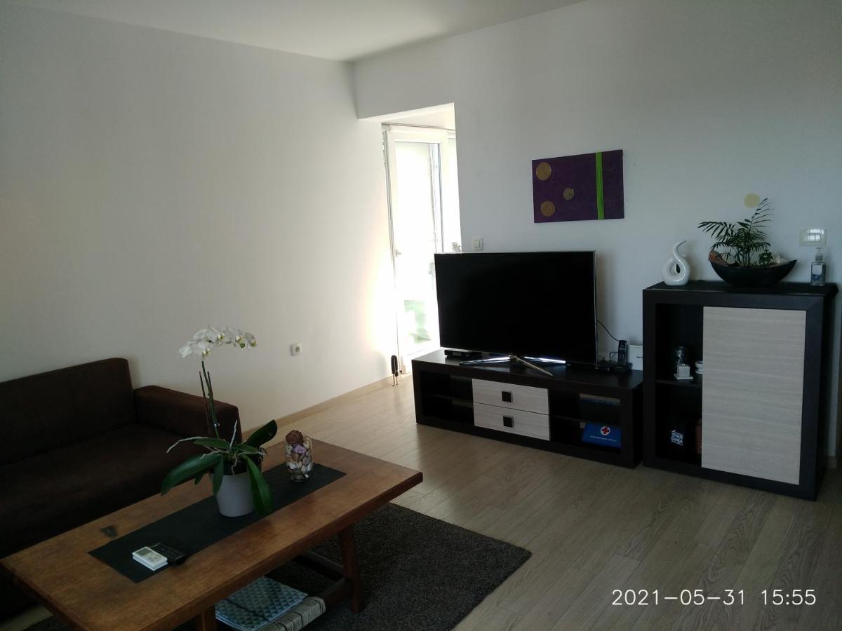 Private Pool And Sea View Apartment Omiš Exteriör bild